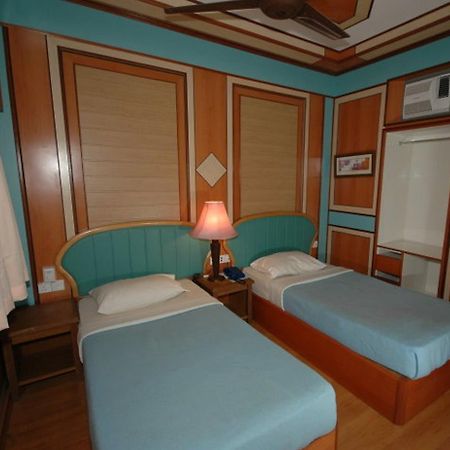 Shari La Island Resort Kampong Pasir Hantu Exterior photo